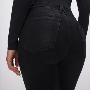 GOOD AMERICAN | GOOD LEGS COATED SKINNY JEANS